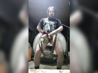 Merely metallic chains can make this homosexual guy not cum right on the floor whilst masturbating! (this guy has a tiny shlong! looooool!)