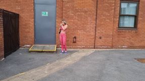 Charlotte in SMOKEBREAK in Pink