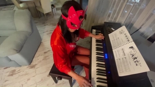Piano fuck and great squirt