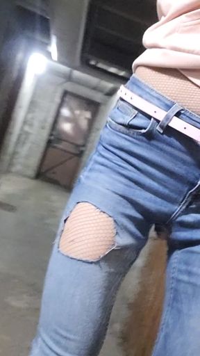 BarBie Trav leaves the EDF Premises. VaneSsaBiTCHx PariSChienne Trvprod91 Montgeron