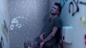 Leyla Morgan &amp; Luke HotrodH lavatory fucking