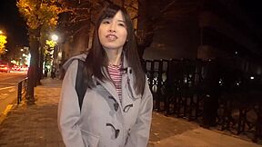 黒髪清純女子が巨乳の美おっぱいを晒して馬乗り騎乗位でピストン