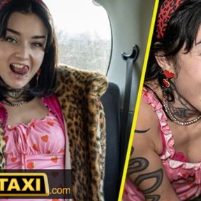 Fake Taxi Driver gets caught masturbating in his cab by a horny passenger who wants to fuck