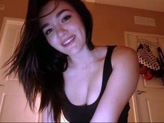 Big boob brunette masturbates on webcam