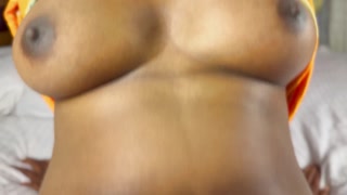 අම්මෝ ඒ කිම්බ නම් සුපිරියක් Sri Lankan Teen Girl flaunting her pink pussy
