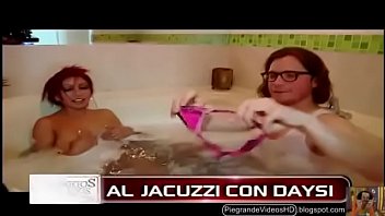 Al jacuzzi con daysi