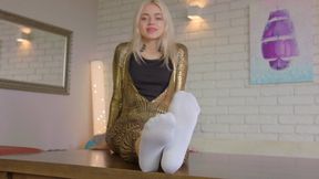 Worship Socks And Pantyhose Of Khaleesi - Russian Language