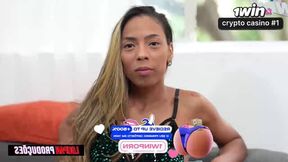 Moreninha toda innate dando o cuzinho no pelo e ficando cheia de porra  Franciele Gomes  LP Produ