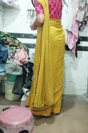 Priya Bhabi Blouse Open Show
