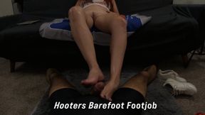Hooters Eve Barefoot Footjobs 09