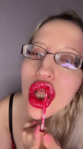 Edge for my big lips!