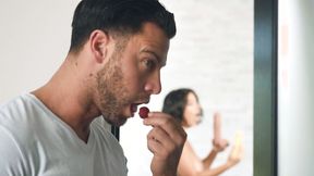 ”Buxxom Girl LaSirena69 Cheats On Her BF With Roommate”