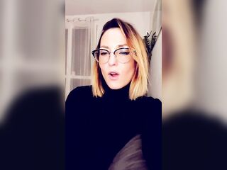 Many of u've responded to my suggestion for an erotic reading, ...