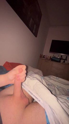 Gay Solo Shaven Chubby Uncut Jerk & Cum - Fresh HD Scene