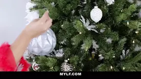 Curvy Latina milf gets huge monster cock for Christmas