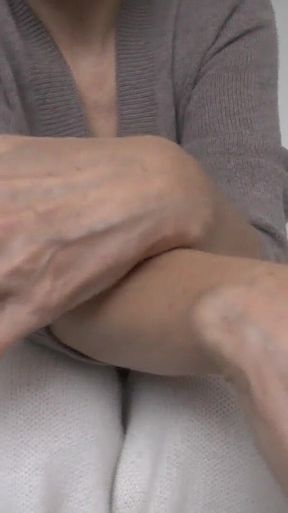 Lady Victoria Valente - Cashmere Outfit, Beautiful Hands, Short Fingernails, Close-ups, JOI, Nipple Play and CBT