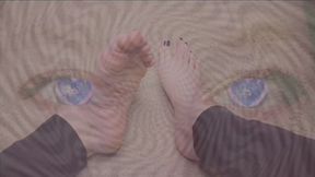 Sarah's Irresistible Pull (Feet)