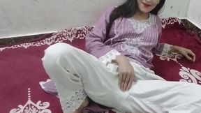 Bhabhi ko gandi video dikha kar jabar dasti pela