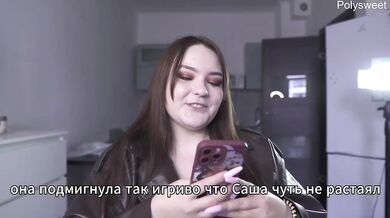 She played with the seller while customers walked by Russian femdom goddess naked public