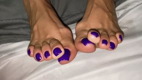 OVERLAPPED PURPLE TOES - FULL HD
