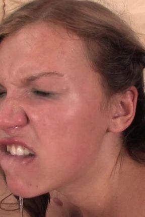 Skinny tenn blowed my big dick before I fuck her