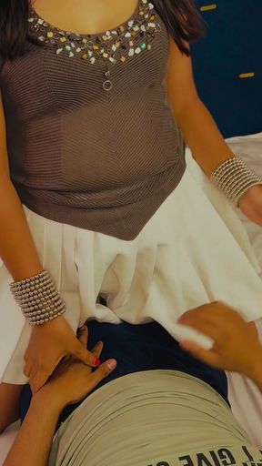 Jawan sauteli beti ne step papa ke sath chudai kiya Hindi step daughter sex   Clip 1