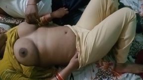 Beautiful Indian Girl Showing Her Boobs and Pussy.