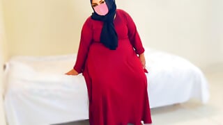 Fucking a Chubby Muslim mother-in-law wearing a red burqa &amp; Hijab (Part-2)