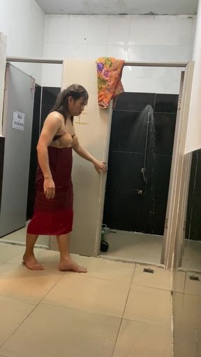 Must-share moment from "FN111 After work, I felt hot and was about to take a shower. Then suddenly"