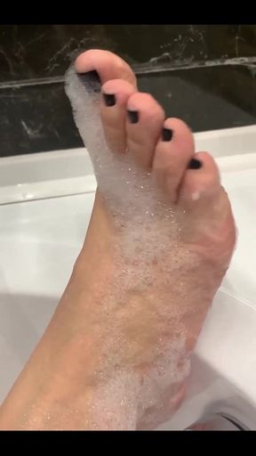 Footfingers Dansing