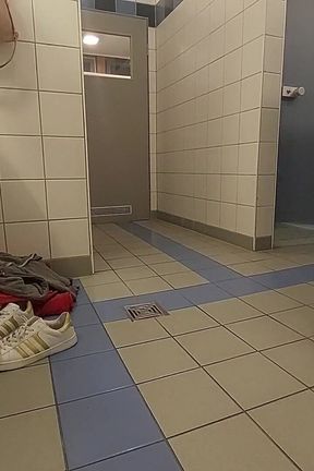 Horny in Public Toilett 1