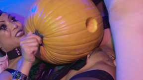 Lustful lame guy fuck pumpkin & Maleficent cosplay hottie - Polly Pons