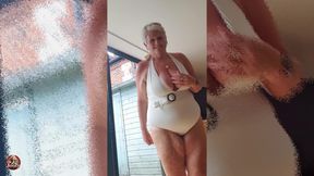 Trying Out My New Swimwear