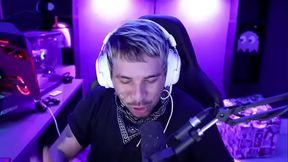 two9 baga&ccedil_ando todo mundo dando uma relaxada com a esposa que saiu pro trabalho deixou um oco penetrante