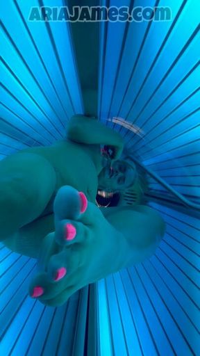 Tanning bed fun time hot pink toe nails