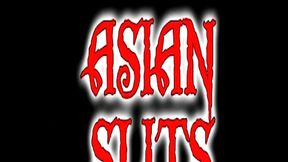 Asia Girl Shows Her Wet Pussy