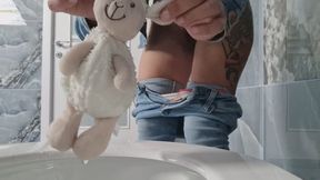 DESPERATE PEE EMERGENCY – I USE MY PLUSH AS MY PERSONAL TOILET