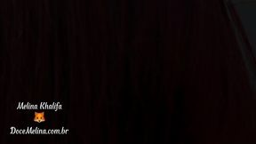 mel khalifa faz massagem tantrica