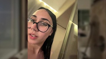 Essa novinha adora provocar