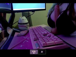 groaning egirl gives intimate masterbution aid