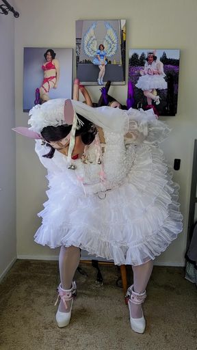 Sissy Bride Playing with Lots of Dildos
