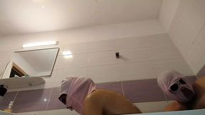 Amateur couple takes a bath &mdash;  wife with hairy pussy &mdash;  big ass &mdash;  big tits
