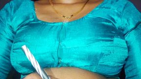 Sexy hot Aunty Seduced Her Boyfriend With Her Boobs