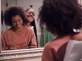 Ebony Freak Smashing On First Date