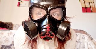 Orgasm with Super Fetish Gas Mask Ready to Enjoy with Me