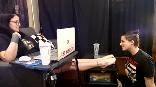 Secretly Worshipping Anna's Feet Until I get Caught