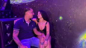 liberei minha namorada pro dj fizemos dp nela no meio da balada