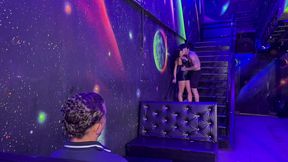 liberei minha namorada pro dj fizemos dp nela no meio da balada