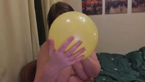 JOLLYWIDOW, balloons and red lipstick