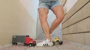The dominant Adidas Superstar sneakers MOV
